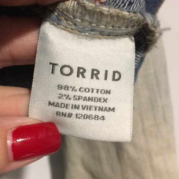 TORRID Ombré Denim Jean Jacket Sz 0(L-12) - Picture 7 of 7